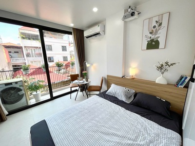 Phố nghĩa đô- có hoàn công-căn hộ dòng tiền   2 mặt ngõ ô tô. dt 82m2, mt 6m.xây 8 nổi,1 hầm. 1
