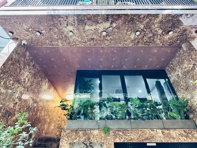 Phố nghĩa đô- có hoàn công-căn hộ dòng tiền   2 mặt ngõ ô tô. dt 82m2, mt 6m.xây 8 nổi,1 hầm. 0