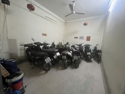 Bán nhà dong tiền - gần đại học mỏ - bệnh viên phương đông dt53m2 - 6 tầng - giá 11,7 tỷ- thang 1