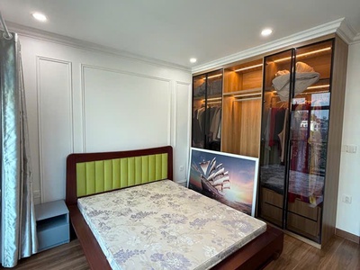 Bán nhà đẹplõi bồ đề - chân cầu trần hưng đạo- gara mặt tiền rộng  5 tầng nhỉnh 12 tỷ tl 0