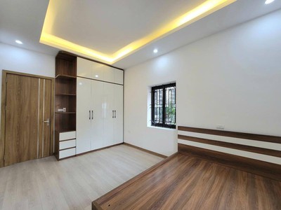 Bán nhà hẻm ô tô gần mt- chu văn an - 4 tầng - 5 pn - 50m2 - 2 mt - không qh - gần mt - 9 tỷ tl 2