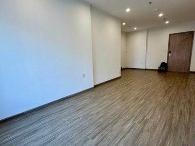 Chính chủ cho thuê studio tòa sa5   view nội khu 3