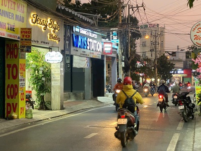 Nhà mặt tiền chương dương, ngay ngã 4 thủ đức. dt 8x27. đang cho thuê 60tr/tháng 1