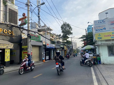 Nhà mặt tiền chương dương, ngay ngã 4 thủ đức. dt 8x27. đang cho thuê 60tr/tháng 3