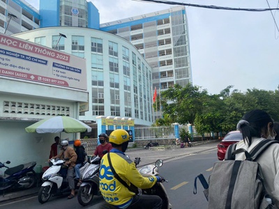Nhà mặt tiền chương dương, ngay ngã 4 thủ đức. dt 8x27. đang cho thuê 60tr/tháng 4