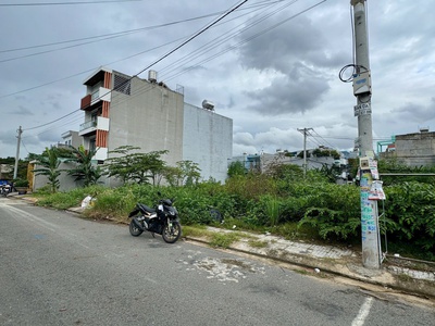 Lô đất hẻm 47 trường lưu DT 106m giá đầu tư 1