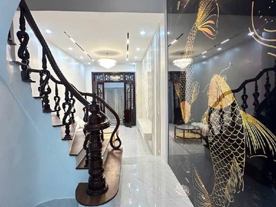 Doãn kê thiện 42m x5 tầng-8,6 tỷ-vài bước ô tô tránh,ngõ thông các ngả,phân lô 1