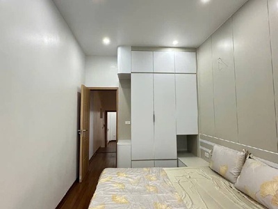 Doãn kê thiện 42m x5 tầng-8,6 tỷ-vài bước ô tô tránh,ngõ thông các ngả,phân lô 3