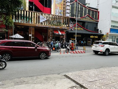 Bán nhà MT Sư Vạn Hạnh đang KD Khách sạn - 4,5m x 16m - 15 phòng 3