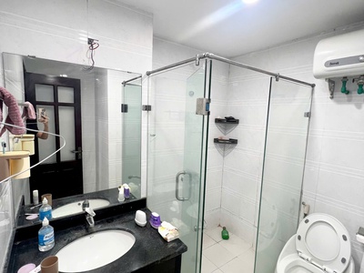 Cho thuê chung cư Hapulico Vũ Trọng Phụng, 100m, 2 phòng ngủ, đồ cơ bản 6