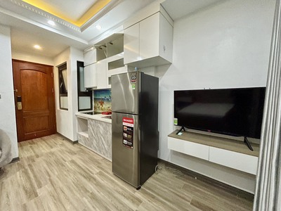 Cho thuê Căn chung cư mini giá rẻ tại Ngõ 193 Trích Sài, Tây Hồ. Ban công View hồ. Chỉ 6.5tr 4