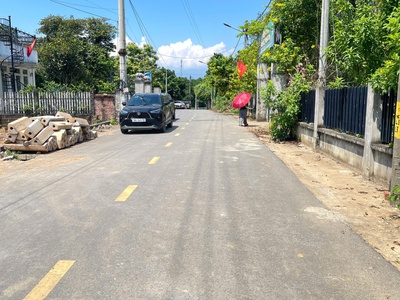 Sở hữu ngay lô đất đẹp - giá tốt - vị trí đắc địa tại cổ đông, sơn tây, tphn 0