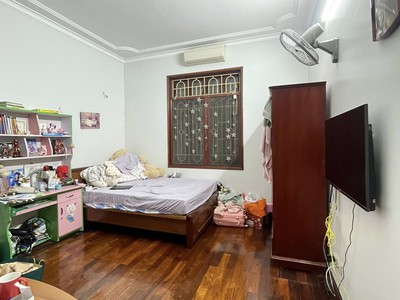 Bán nhà phố lê đại hành, 90m2, 4 tầng, mặt tiền 9.6m, 25.3 tỷ, ngõ rộng thoáng, ở sướng 1
