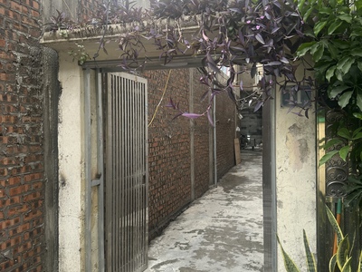 Nhà đẹp lộng lẫy- trung tâm cầu giấy- dân xây chắc chắn - vuông vức nở hậu 4 tầng 38/42m2 1