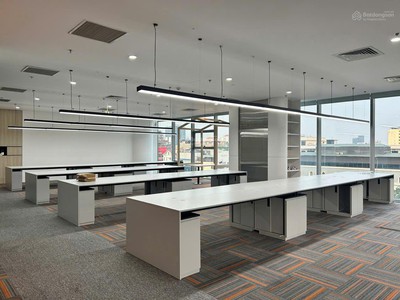 Bán sàn văn phòng nam từ liêm sổ đỏ trao tay 200m2, giá 52tr/m2 2