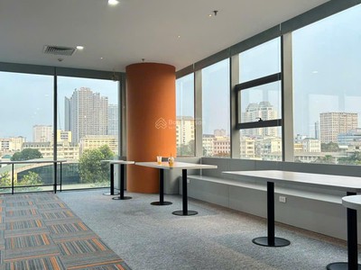 Bán sàn văn phòng nam từ liêm sổ đỏ trao tay 200m2, giá 52tr/m2 1