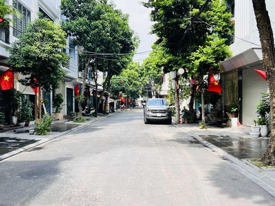 Bán mảnh đất 2 thoáng, 76m, mặt tiền 7.6m, phân lô, vỉa hè , ôtô tránh 0