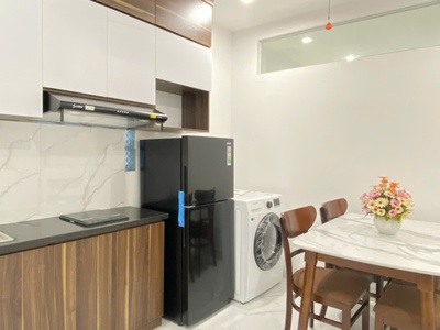 Cho thuê 1pk 1p cực đẹp thoáng ban công full đồ tại 98 thái hà 3