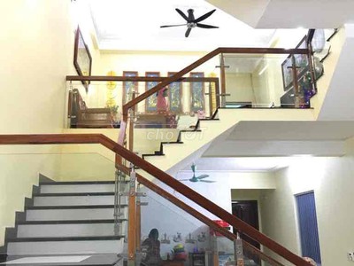 Cho thuê nhà 3 tầng số 41, ngõ 225 đường quang minh, mê linh, hà nội 1