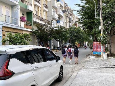 Bán nhà 5 tầng đối diện trường huỳnh văn nghệ - sầm uất gò vấp - 9.5 tỷ 0