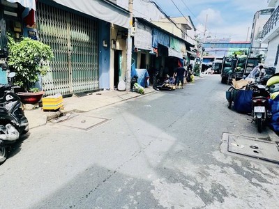Bán đất full thổ    hẻm nhựa 8m   4x18m   sổ vuông a4   giá 7.x tỷ tl 1