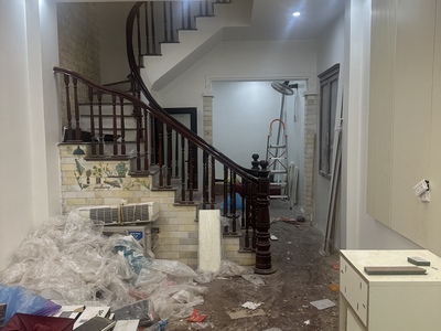 Nhà đẹp lộng lẫy- trung tâm cầu giấy- dân xây chắc chắn - vuông vức nở hậu 4 tầng 38/42m2 3