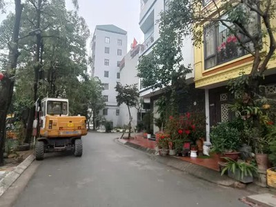 Bán nhà man bồi gốc găng 55mx6 tầng phân lô, vỉa hè, kinh doanh ô tô tránh 14.5 tỷ. 0