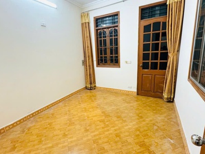 Bán nhà vũ tông phan 3,5 tỷ nhà 3 tầng - lô góc 30m ra mặt phố 2