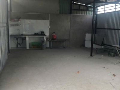 Chính chủ cần cho thuê nhà kho ngay sát chợ đầu mối nông sản thủ đức. 1