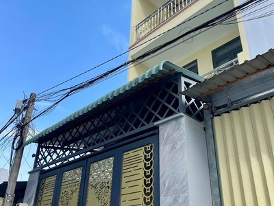 Nhà 3 tầng, 1 xẹt gần đỗ xuân hợp, phước long b  q9 cũ  ngang 5m, đất gần 100m nhỉnh 7 tỷ 0