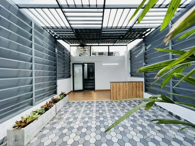 Bán nhà 2 tầng hẻm xe hơi ở đường quang trung p8, q.gv dt: 4 x20m, giá chỉ 6.9 tỷ, ở ngay 2