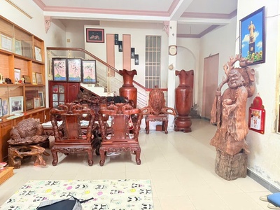 Nhà mặt tiền đường nhựa 7m ngang 6.5m vị trí sát biển mỹ khê hiếm nhà bán nhà một đời chủ 0