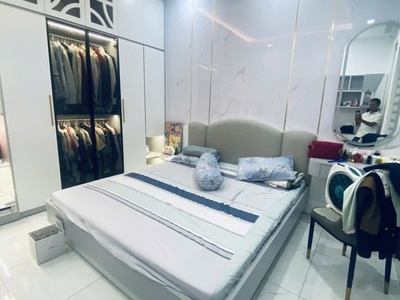 Gấp bán nhà ngay chợ bình thành hẻm nhựa 7m xe hơi ngủ nhà 61m2-5 tầng 6 tỷ 3 3