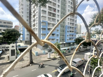 Chính chủ bán chung cư thang bộ 366 Nguyễn Chí Thanh Q.10 - 75m2 - 3pn 2wc 6