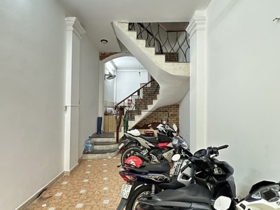 Chính chủ bán nhà đường 7A Thành Thái Q.10 - 3,6m x 11m giá 9,6 tỷ 6