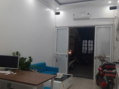 Cho thuê văn phòng kinh doanh đường lạch tray 3.8tr 2