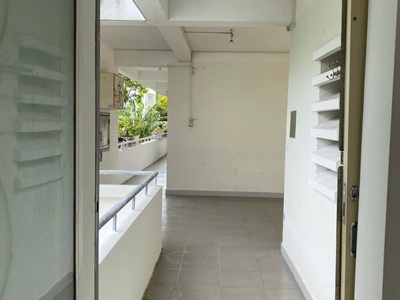 Bán Gấp Căn Hộ Chung Cư Bình Phú 1 - 65m  - Sổ hồng sang tên ngay   ra biển 1.4Km 8