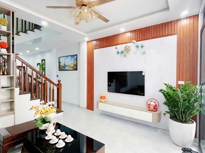 Bán nhà Hoàng Hoa Thám ngõ ô tô thông, gần phố, 44m  x 5 tầng hơn 14 tỷ 0