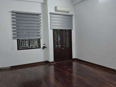 Cho thuê nhà mặt phố Nguyễn Đức Cảnh, Bắc Ninh 1