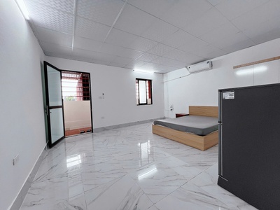 Cho thuê ccmn cực đẹp thoáng ngõ 26 đường láng, đống đa 0