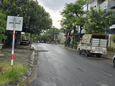 siêu phẩm lô đôi góc 2 mặt tiền trần quý hai, cẩm lệ vị trí vàng, giá tốt 1