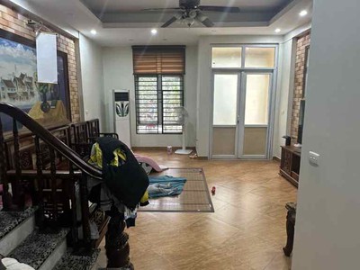 Bán nhà ngọc thuỵ, 100m x 5 tầng, mặt tiền 5m, ngõ thông, ôtô đỗ cửa 2