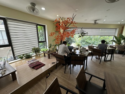 Nhà 5 tầng, căn góc ngã 4 đường lớn khu Yên Xá 3