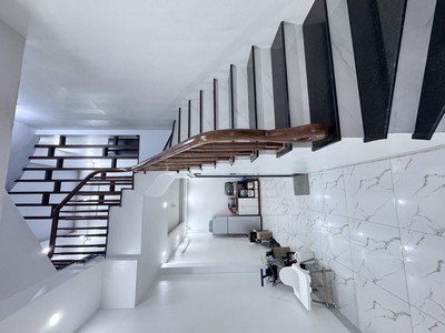 Bán nhà trần cung   cổ nhuế 43m2, 5 tầng đẹp, ở cực thoáng, 6.9 tỷ 0