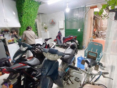 Cc bán nhà bên chẵn phố bạch đằng, 45m2x 3 tầng, 4 ngủ, 25m ra mặt phố, 8.x tỷ 2