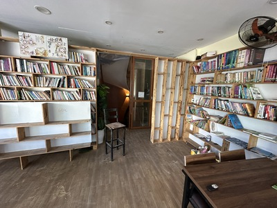 Nhà 5 tầng, căn góc ngã 4 đường lớn khu Yên Xá 4