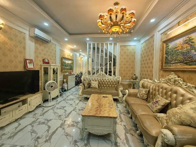 Bán nhà trần hưng đạo 76m 5 tầng 4 ngủ oto gần chỉ nhỉnh 18 tỷ 0