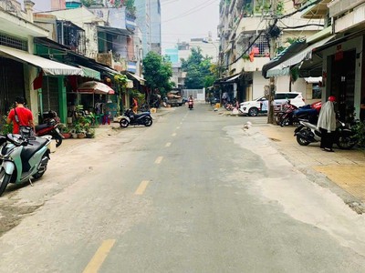 Bán nhà nát hẻm 8m đường âu cơ, quận tân phú  3,8x11m  chỉ hơn 4 tỷ 4