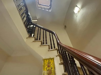 Bán nhà đội cấn 30/33m2. 4 tầng. mặt tiền 3m. giá 10.5 tỷ ba đình hà nội 1