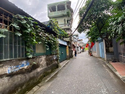 344.18.6 ngọc thụy. 36 đất 4 8.6 tỷ 2